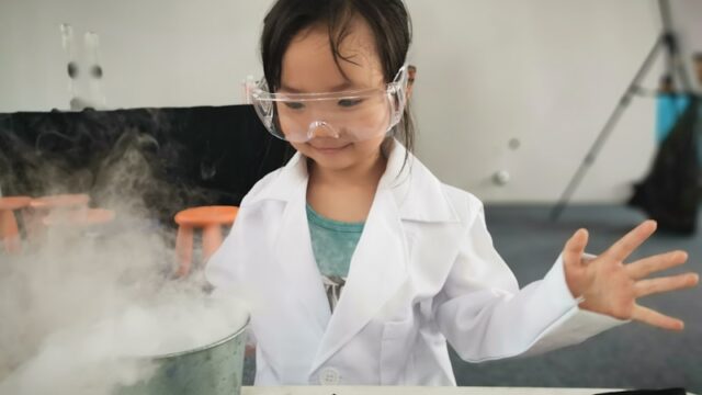 自由研究のタイトルのつけ方やさしく解説|小学生でも書きやすいコツとすぐ使える例文集